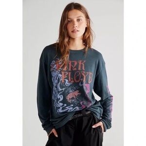 Daydreamer Pink Floyd Swirled Long Sleeve Tee